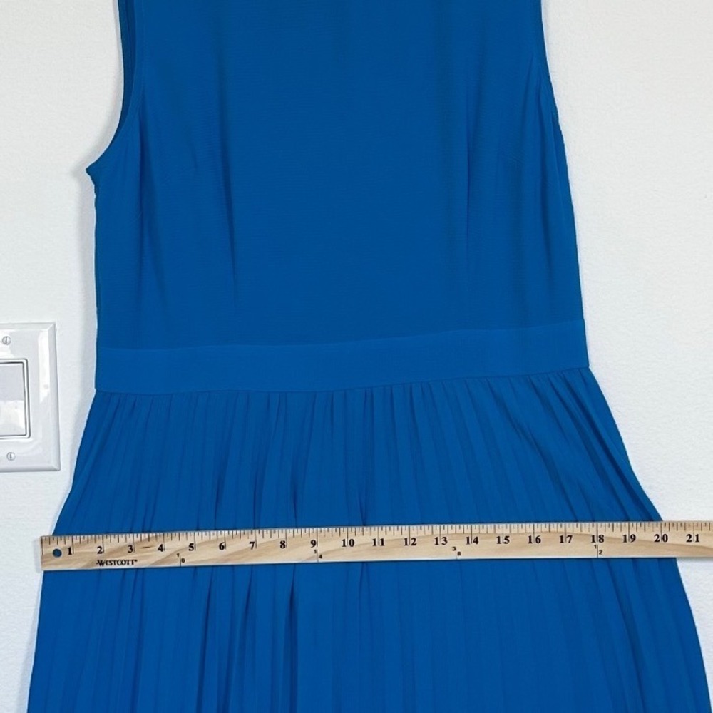 NWT Donna Morgan Dress Sleeveless Crepe Pleated Skirt Midi Brilliant Blue‎ 18 - Picture 7 of 8